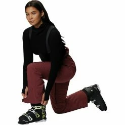 Mountain Hardwear Women's Powder Quest Insulated Pant -Mountain Hardwear Sales 10502301x1184069 vAlt image 4