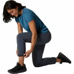 Mountain Hardwear Women's Yumalina Active PO Jogger -Mountain Hardwear Sales 10536670x1044942 vAlt2