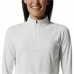 Mountain Hardwear Women's Crater Lake Half Zip Top -Mountain Hardwear Sales 10559905x1165354 vAlt3